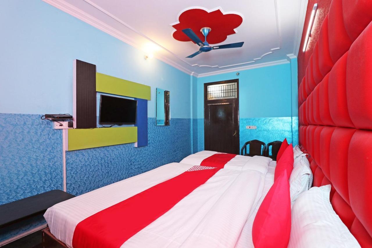 Oyo 29304 Hotel Pooja Yamuna Nagar Экстерьер фото